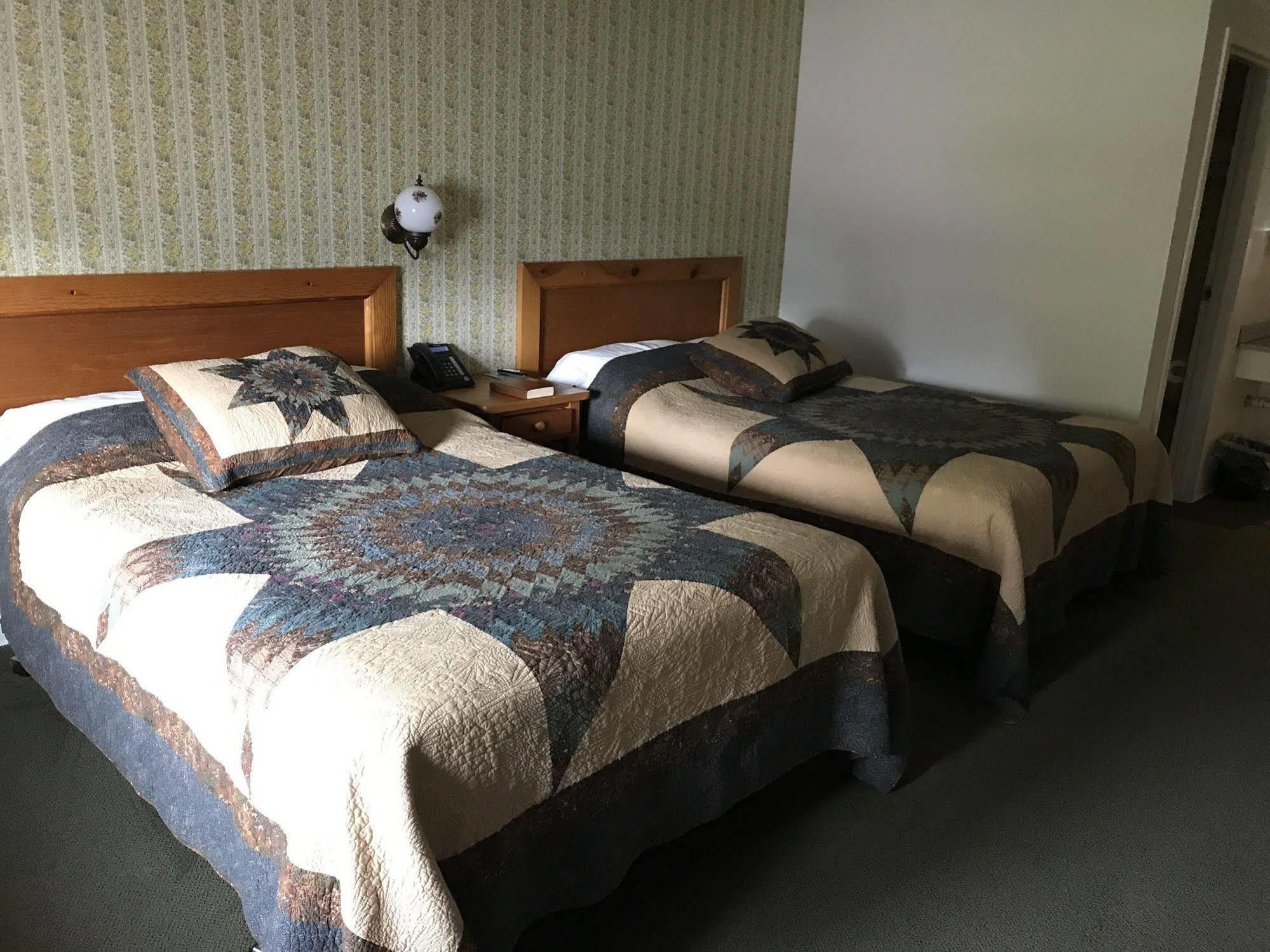 Casselman Inn Grantsville Kültér fotó
